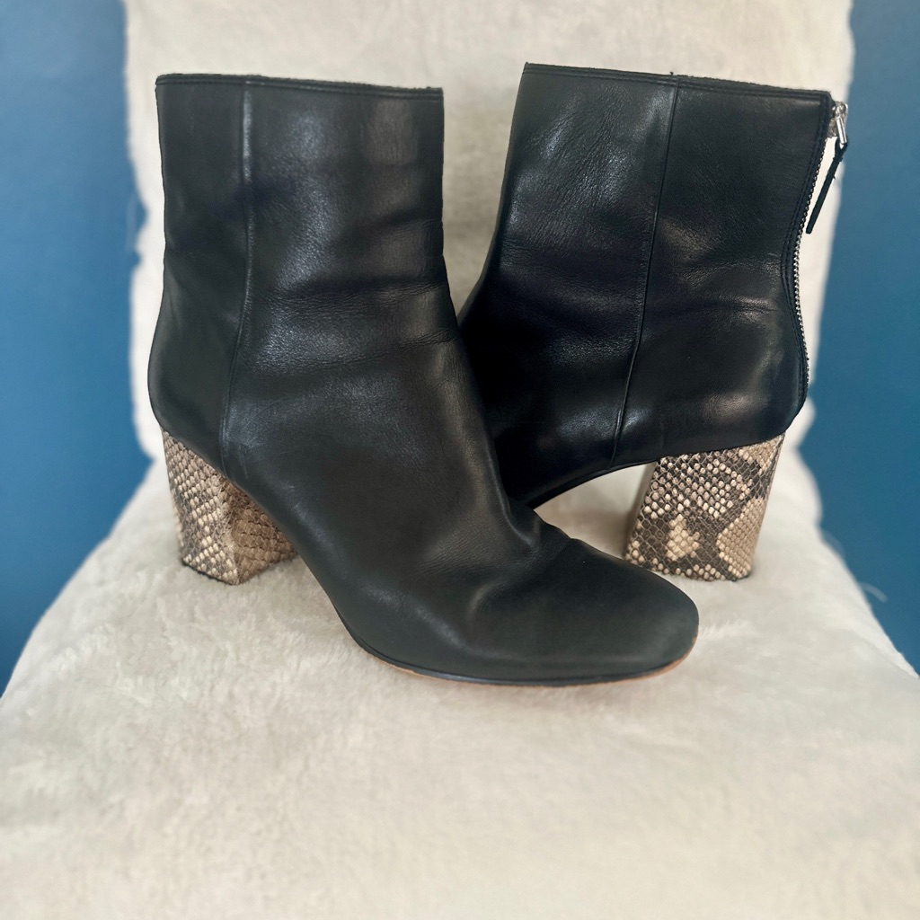 Dolce Vita Black And Tan Chunky Heeled Boots